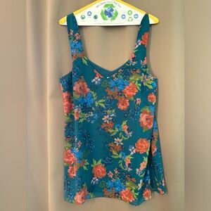 Like new CAbi blousy tank top.